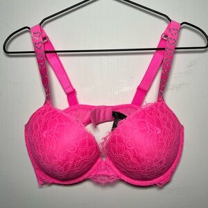 Victoria’s Secret 36D Very Sexy Push Up Bra with Pink Crystal Heart Strap